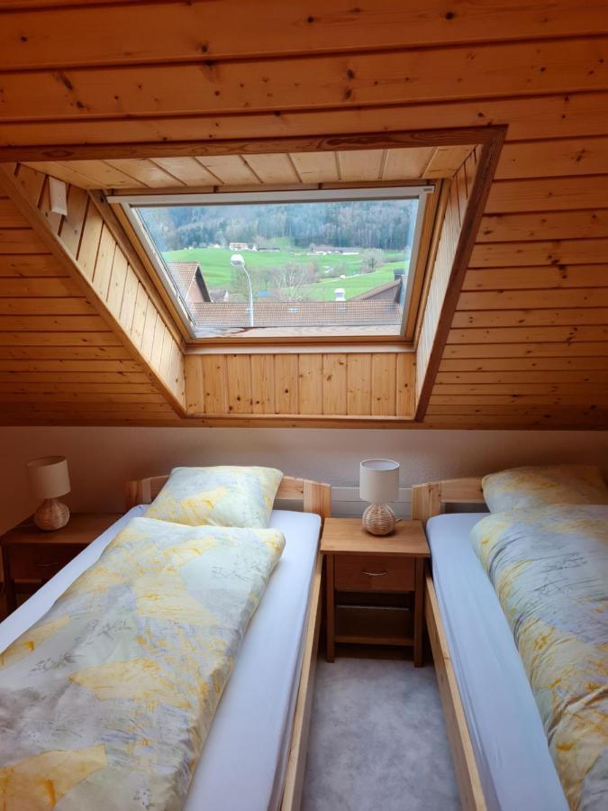 Dachwohnung In Welschenrohr エクステリア 写真