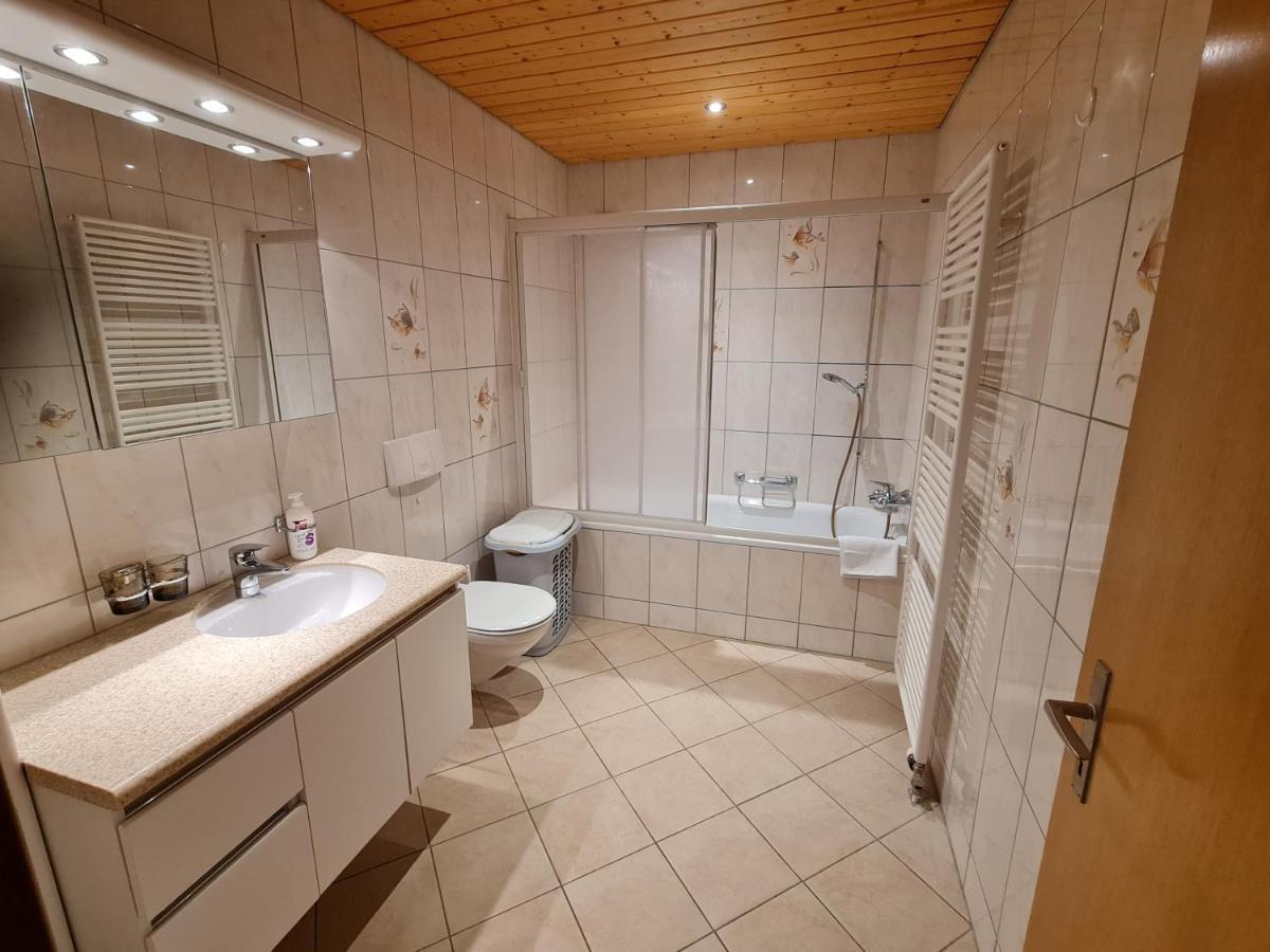 Dachwohnung In Welschenrohr エクステリア 写真