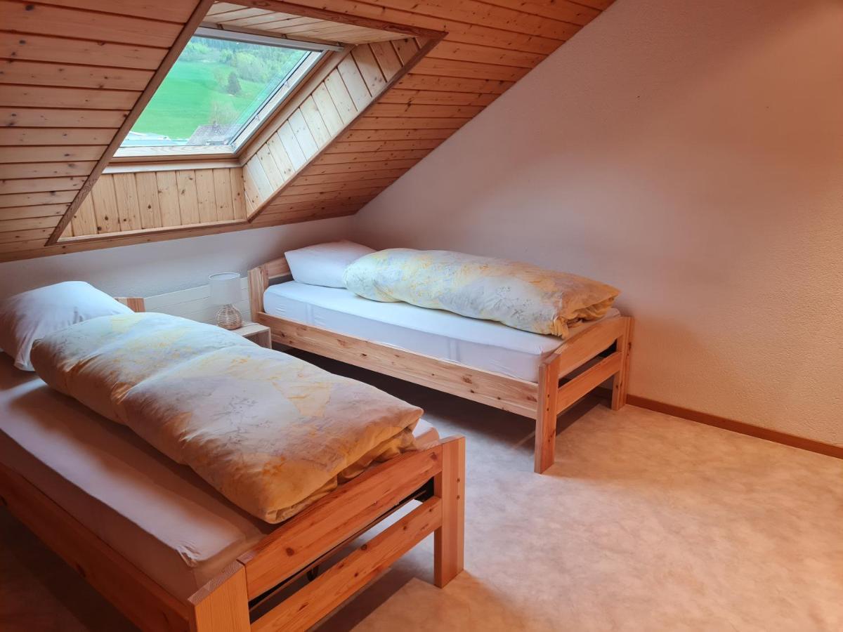 Dachwohnung In Welschenrohr エクステリア 写真