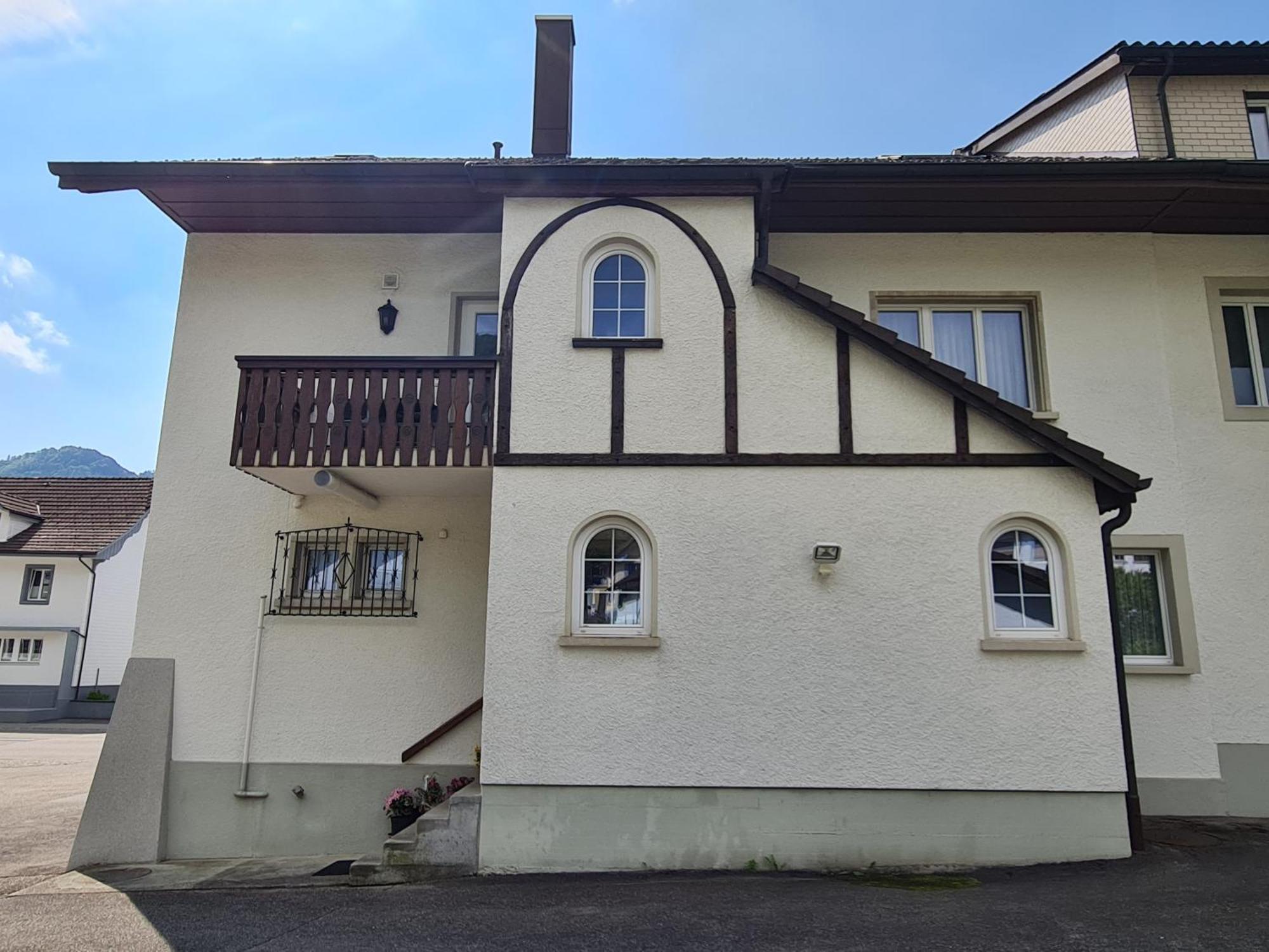 Dachwohnung In Welschenrohr エクステリア 写真